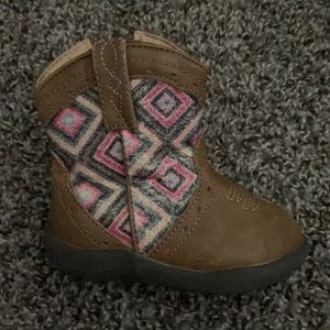 Toddler size 4 Roper boots